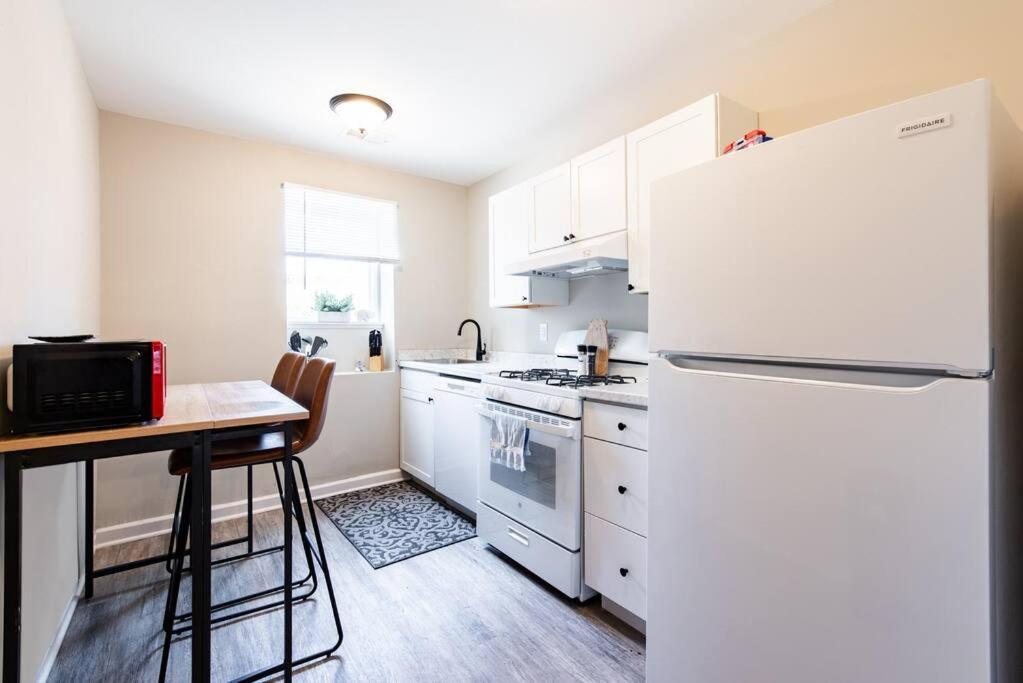 Cozy 2 Bedroom Corporate Apartment