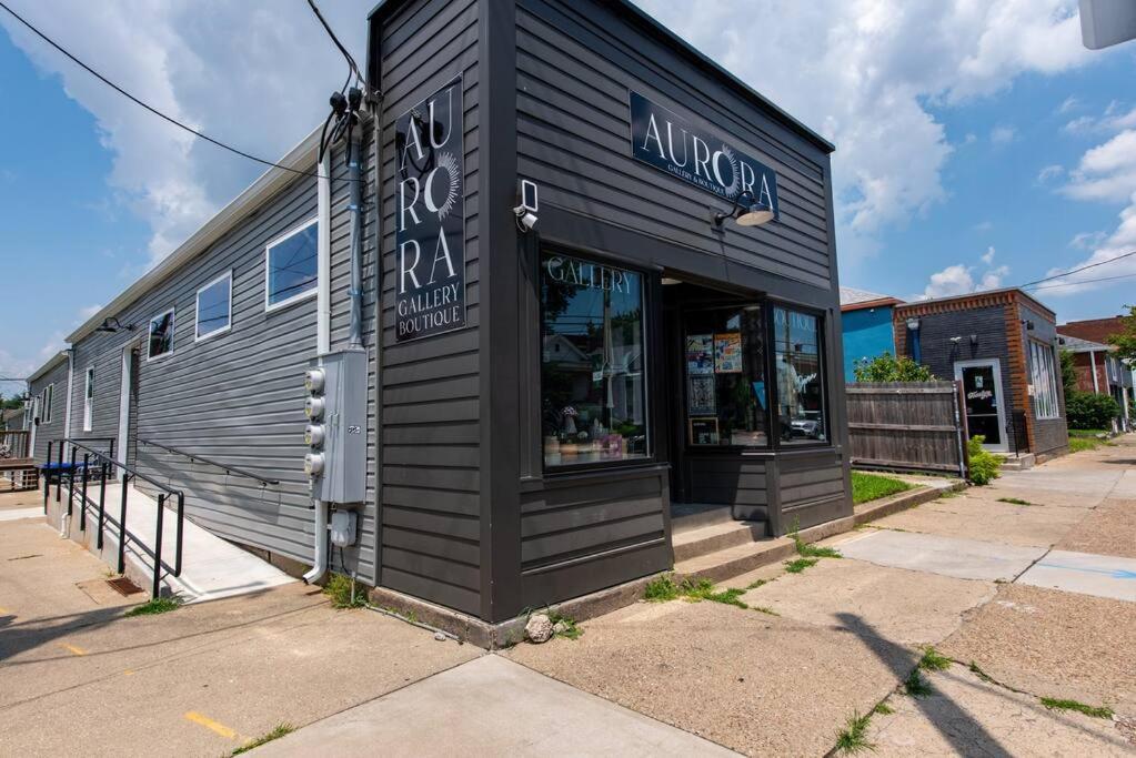 Cozy 2 Bedroom Corporate * Louisville